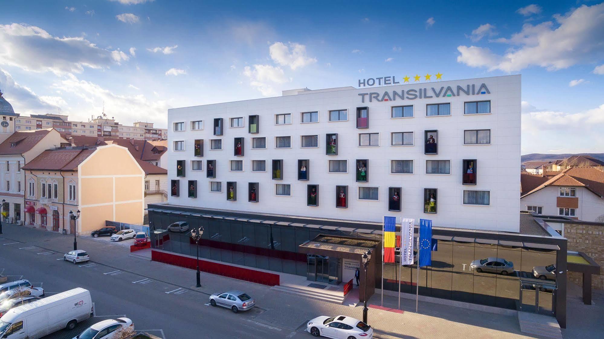 Hotel Transilvania アルバ・ユリア エクステリア 写真